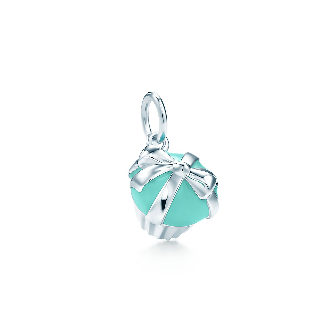 Cupcake charm in sterling silver with Tiffany Blue enamel finish. Tiffany & Co.