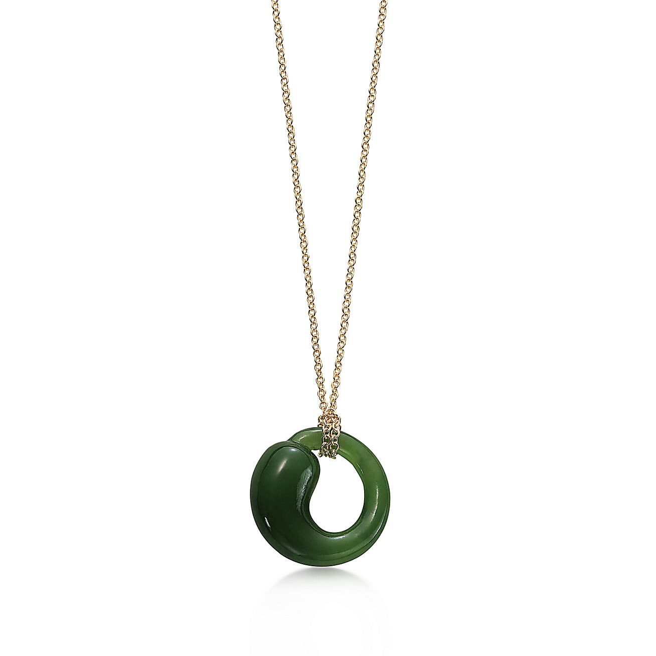 Elsa PerettiÂ® Eternal Circle pendant in green jade and 18k gold. | Tiffany & Co.