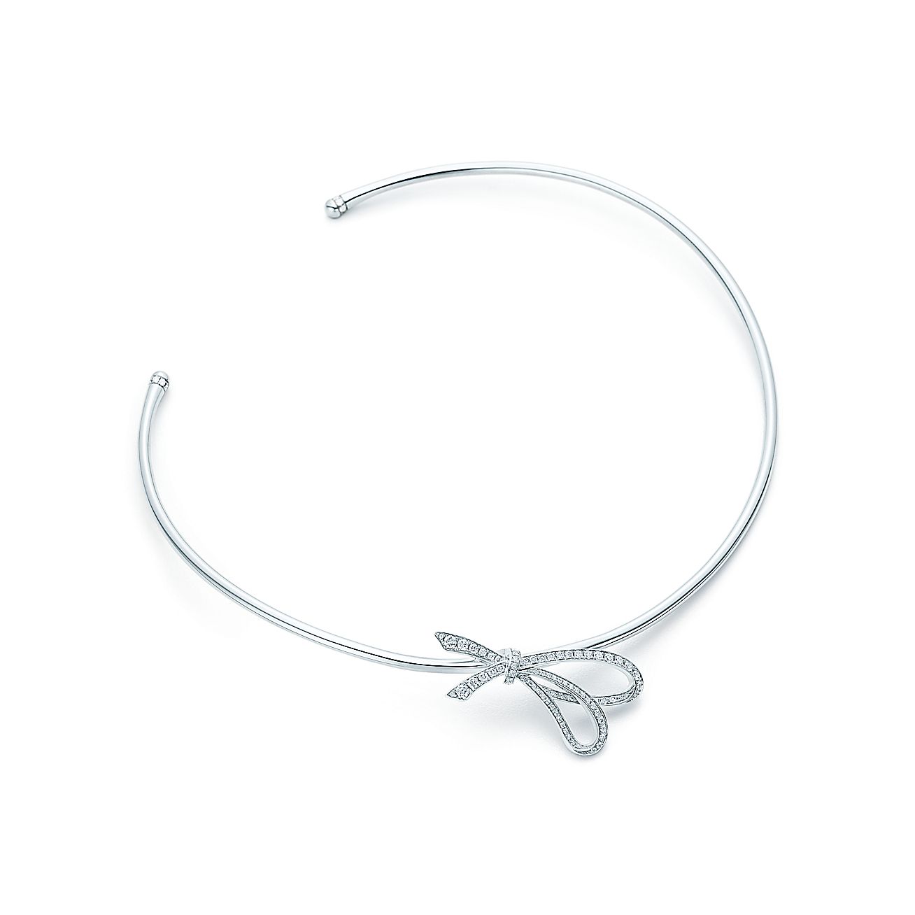 Tiffany Bow necklace in 18k white gold with diamonds. Tiffany & Co.