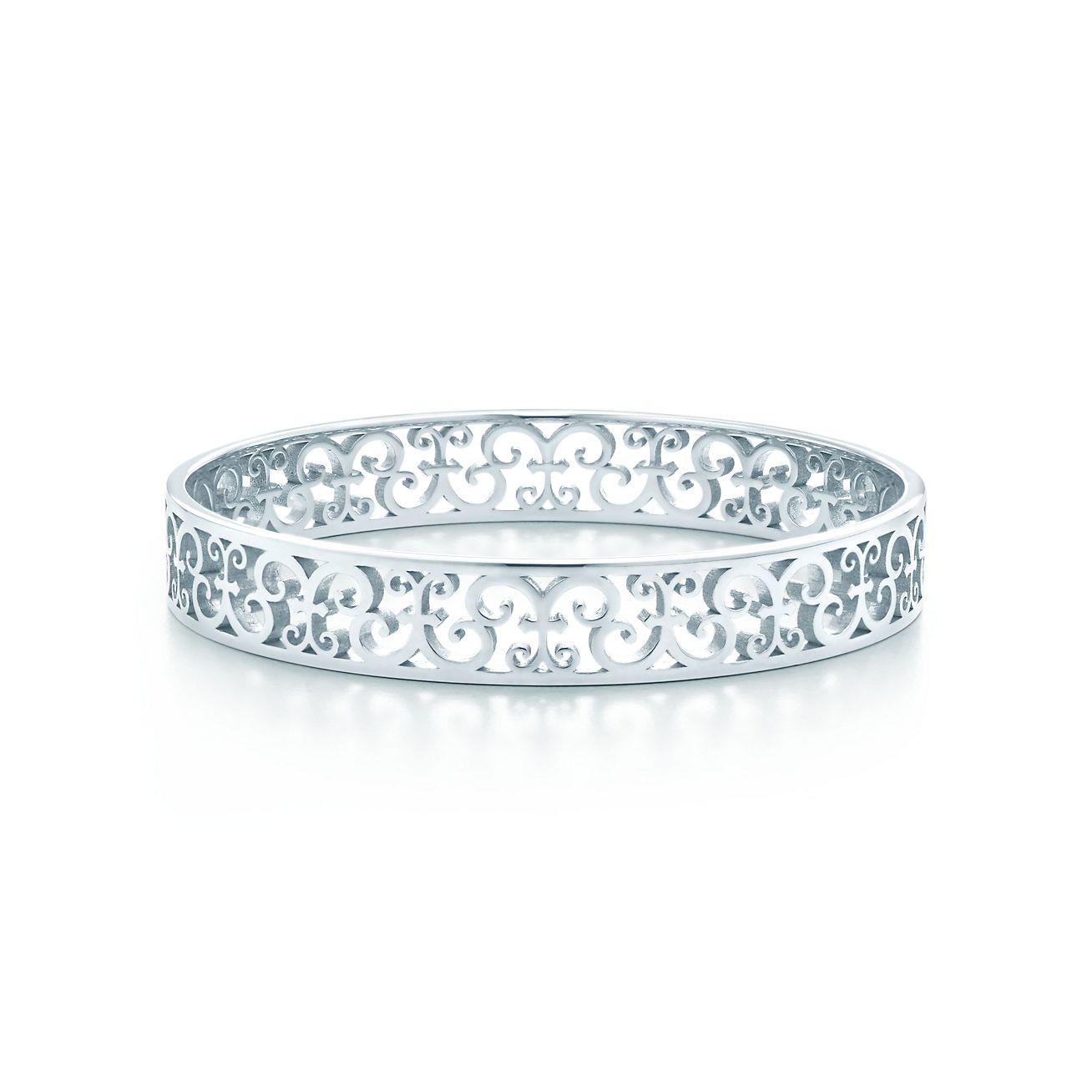 Tiffany Enchant® Narrow Bangle In Sterling Silver, Medium. | Tiffany & Co.