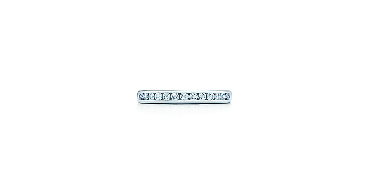 ティファニー ダイヤモンド ウェディング バンドリング プラチナ 幅2.5MM | Tiffany & Co.
