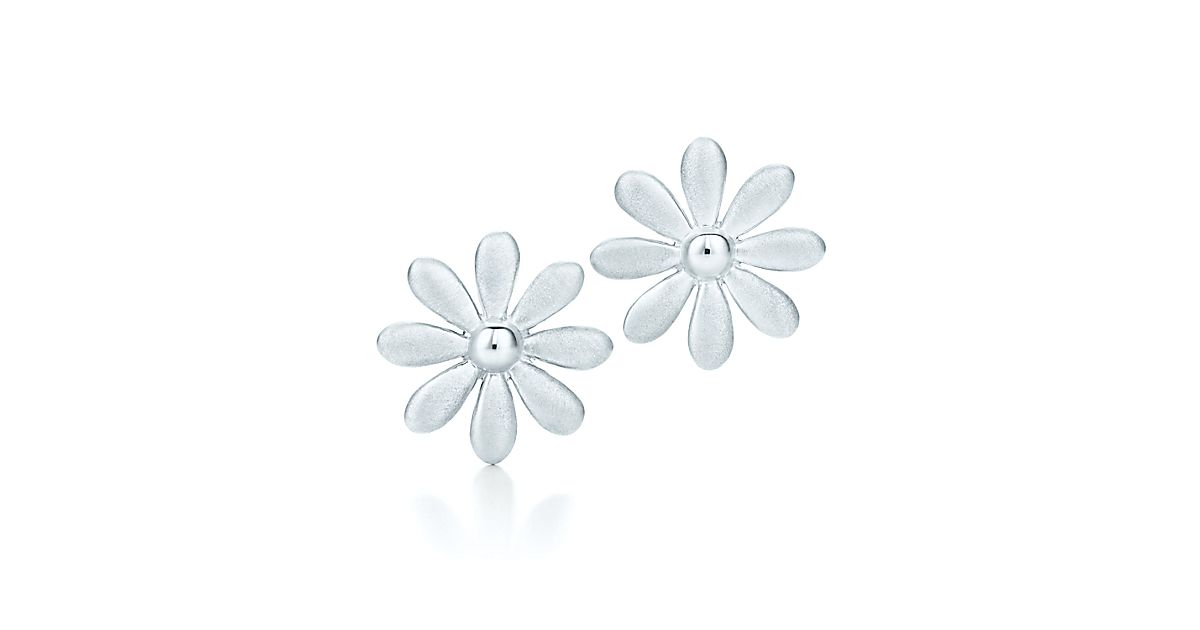Daisy earrings in sterling silver. Tiffany & Co.