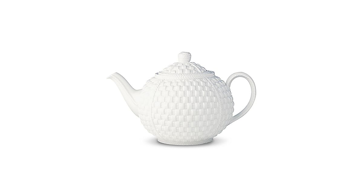 Tiffany Weave teapot in Irish Parian bone china. Tiffany & Co.
