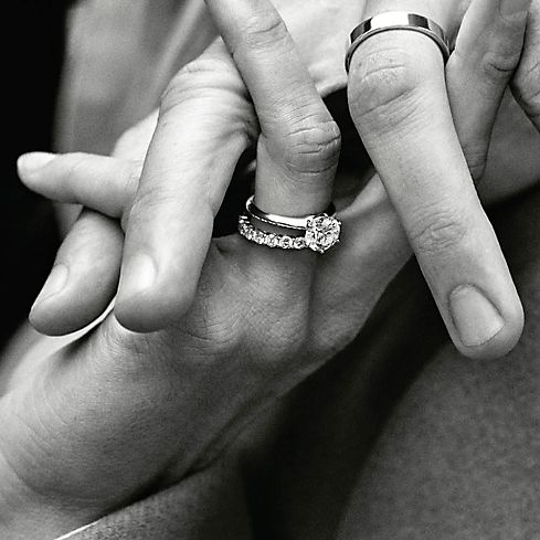 Shop Wedding Bands For Women | Tiffany & Co.