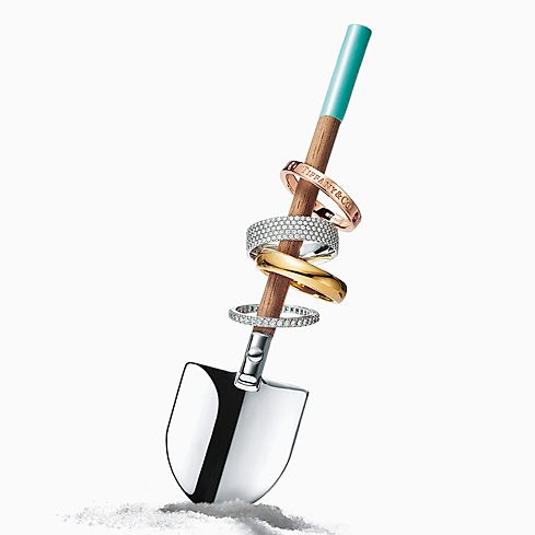 Gifts | Shop Gifts | Tiffany & Co. Free uk delivery over £35.