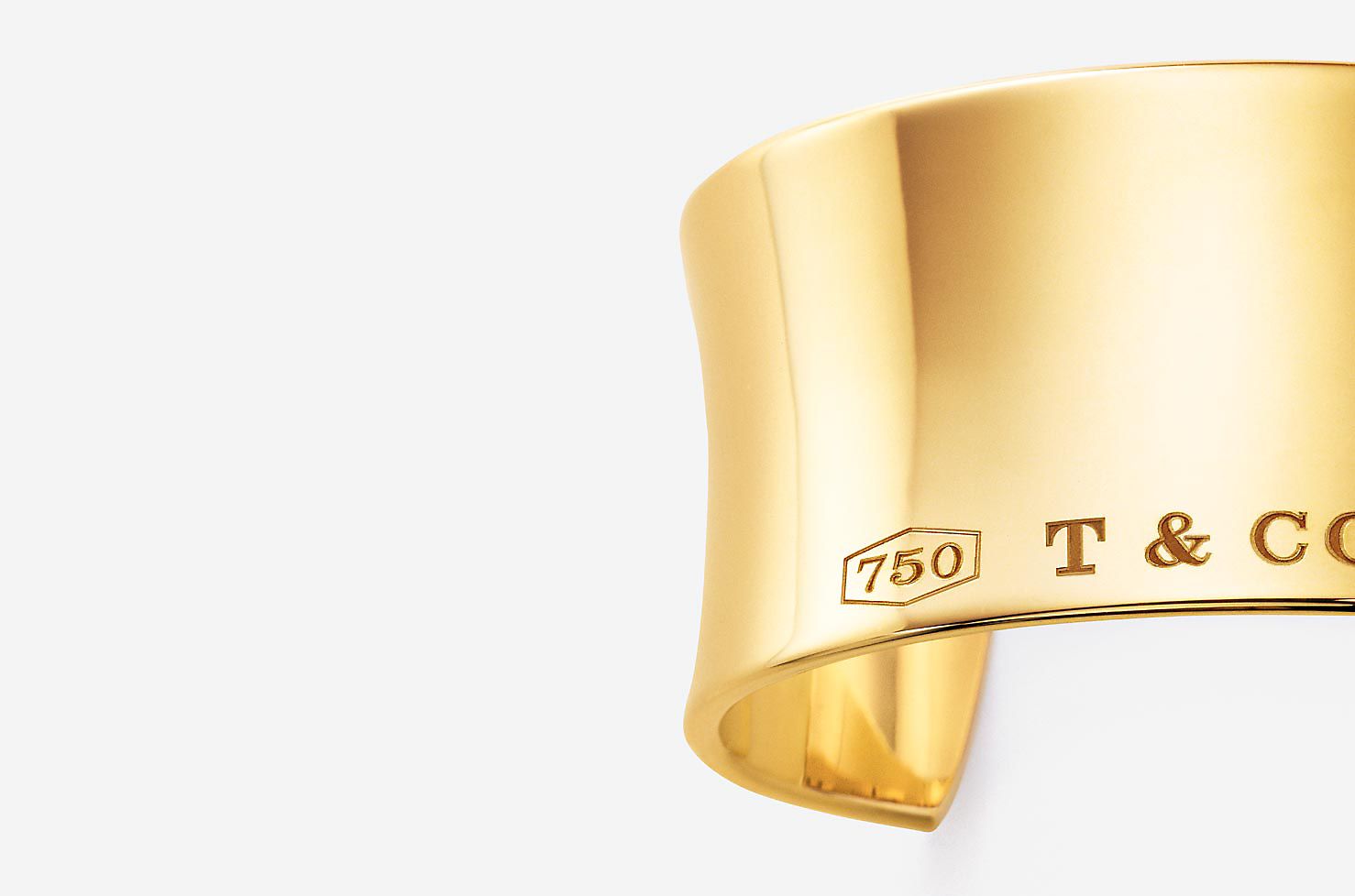 ティファニー T スマイル ペンダント（ミニ）18Kゴールド | Tiffany & Co.