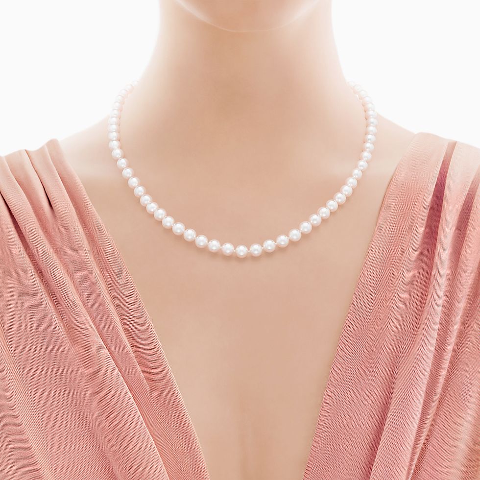 Tiffany And Co Enchant Round Pendant Design Ideas Enchant Round Pendant Necklace Silver In Metallic Necklaces For Women Tiffany Co