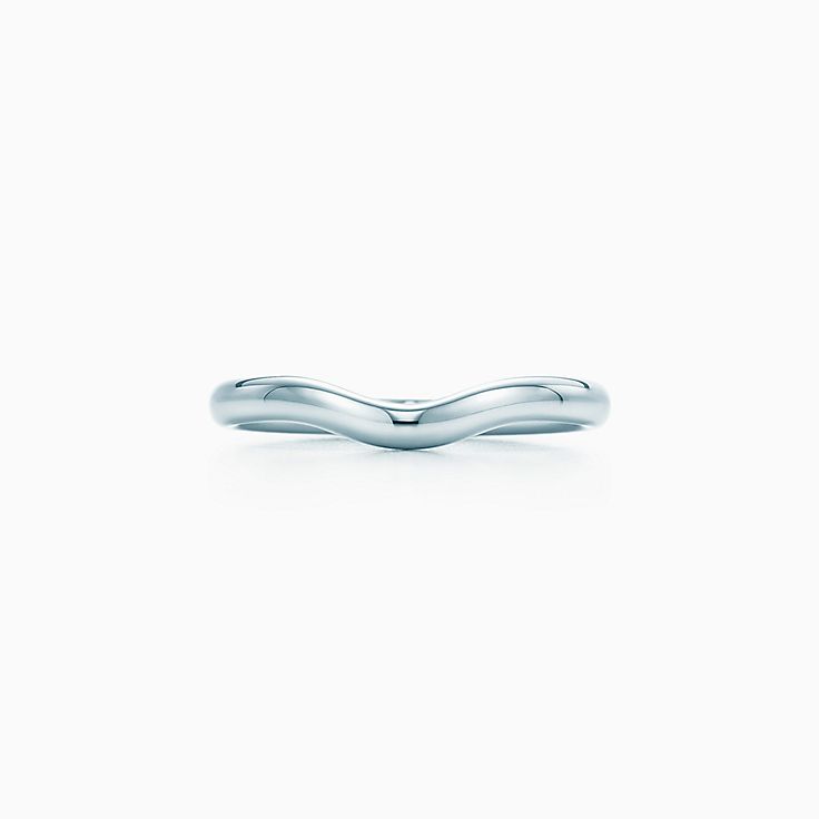 エルサ・ペレッティ カーブド バンドリング プラチナ | Tiffany & Co.