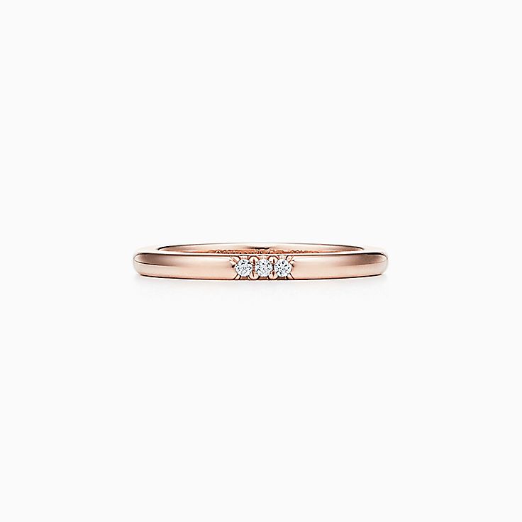 結婚指輪 ローズ ゴールド | Tiffany & Co.