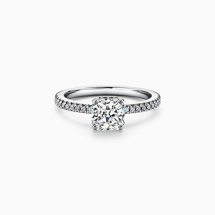 プラチナ 婚約指輪 | Tiffany & Co.