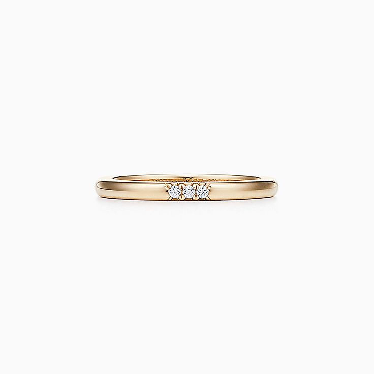 2022年版】みんな大好きティファニーの「人気結婚指輪デザイン」と支持 