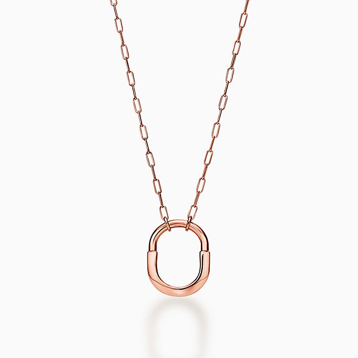 ティファニー ロック ペンダント ローズゴールド（ミディアム  