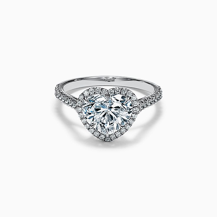 Anello con store diamante a cuore