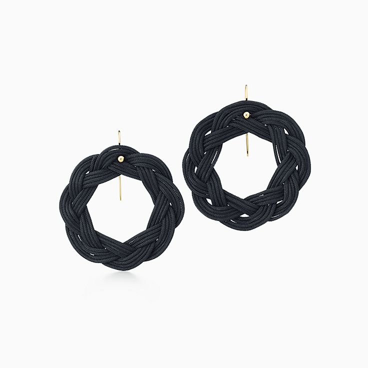 Elsa Peretti®:Circle Hook Earrings