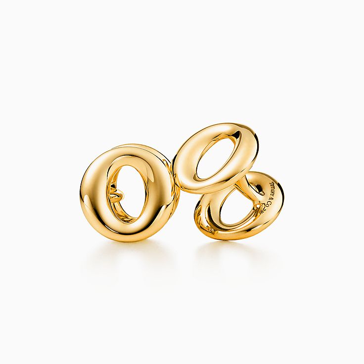 Elsa Peretti® Sevillana cuff links in 18k gold. | Tiffany & Co. CA