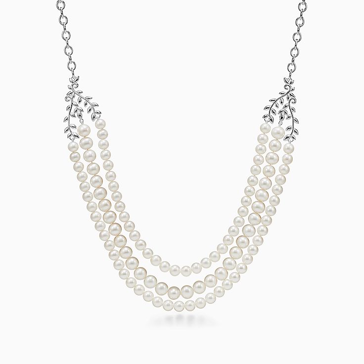 Ziegfeld Collection Pearl Necklace with a Silver Clasp, 6-7 mm