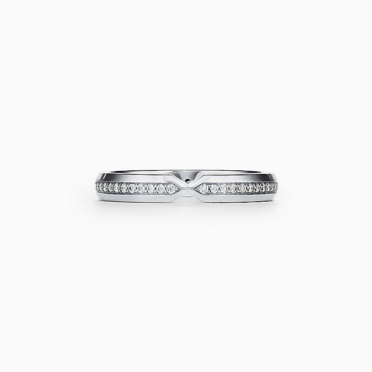 The Tiffany® Setting:Diamond Nesting Narrow Band Ring