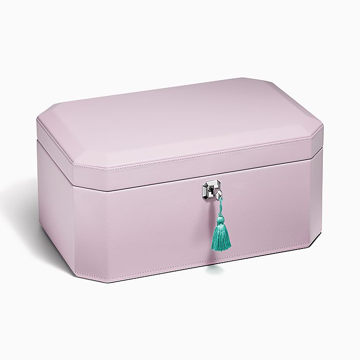Tiffany Facets Extra Large Jewelry Box in Kunzite-colored Leather 