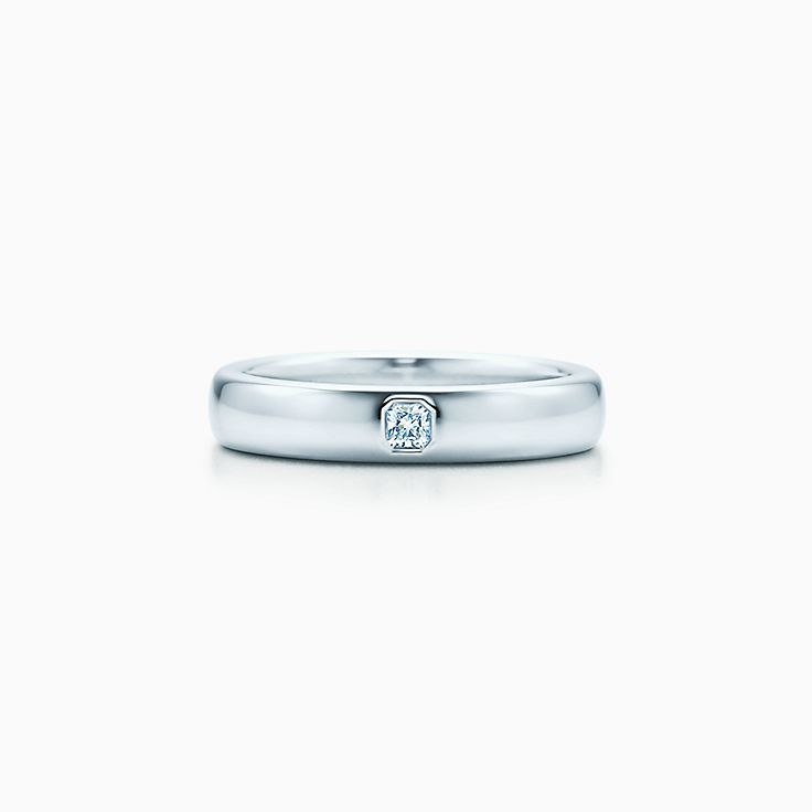 Tiffany & Co. Signet Ring in 18k White Gold | New York Jewelers Chicago
