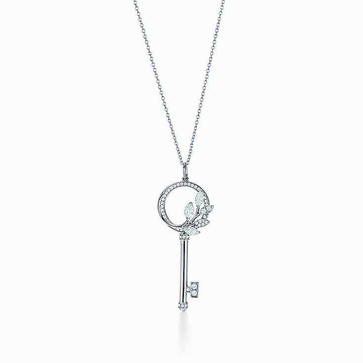 Tiffany Keys:Tiffany Victoria® Diamond Vine Circle Key in Platinum