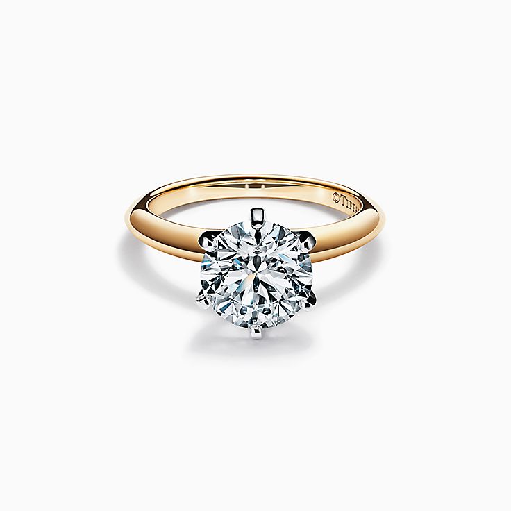 Tiffany® Setting 18K黃金訂婚戒指