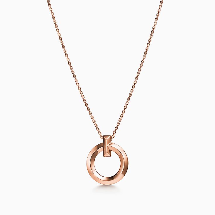 Tiffany T Diamond and Mother-of-Pearl Circle Pendant in 18K Gold