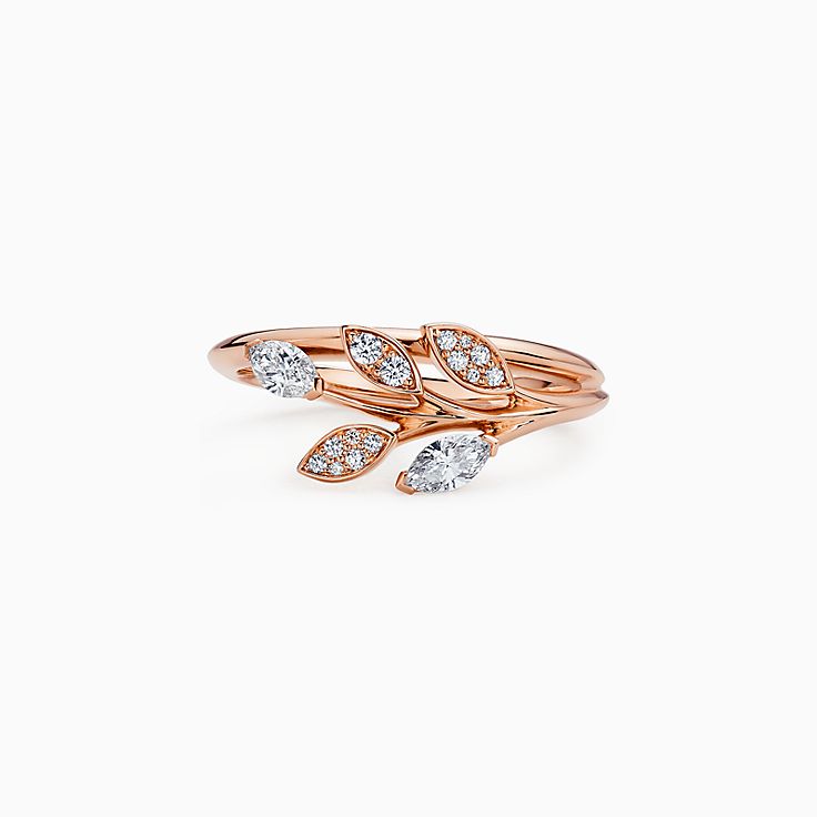 Tiffany Victoria™:18K玫瑰金鑲鑽石藤蔓戒指