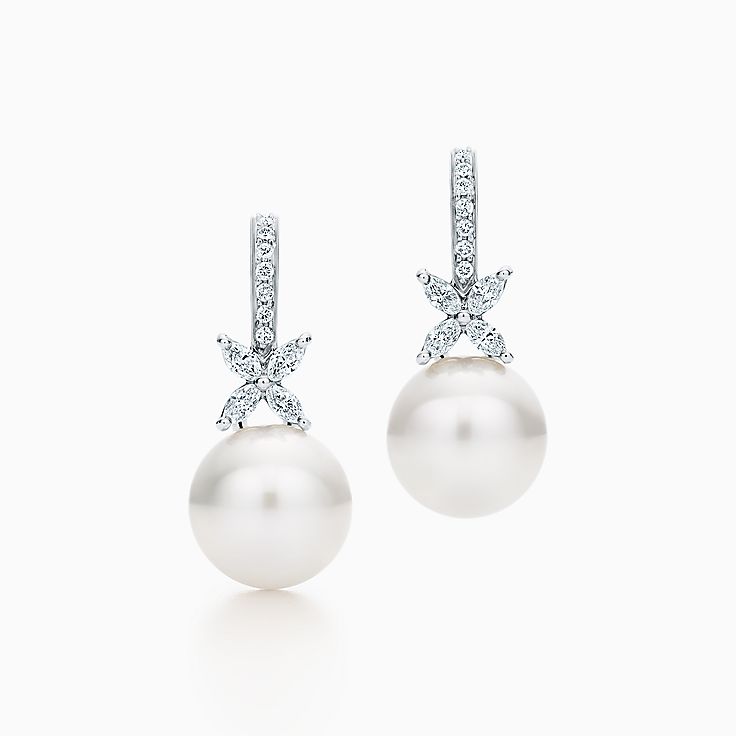 Tiffany Victoria(MC)&nbsp;: Boucles d’oreille de perles et de diamants