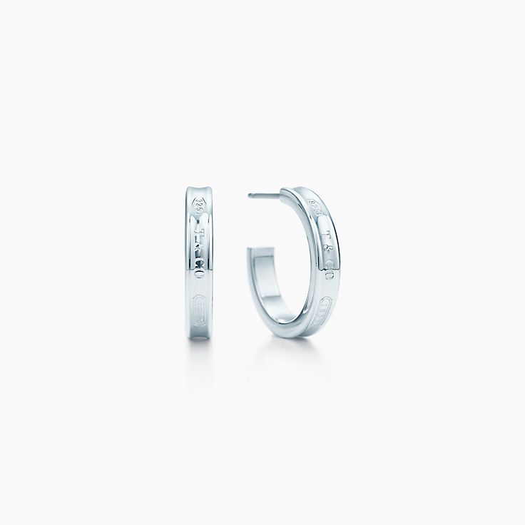ティファニー 1837™ フープ ピアス（スモール）シルバー | Tiffany & Co