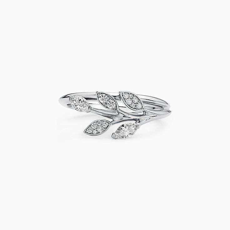 Anello Vine in platino con diamanti, piccolo. Collezione Tiffany Victoria®  | Tiffany \u0026 Co.