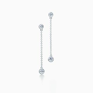 Elsa Peretti®: Aretes Diamonds by the Yard™