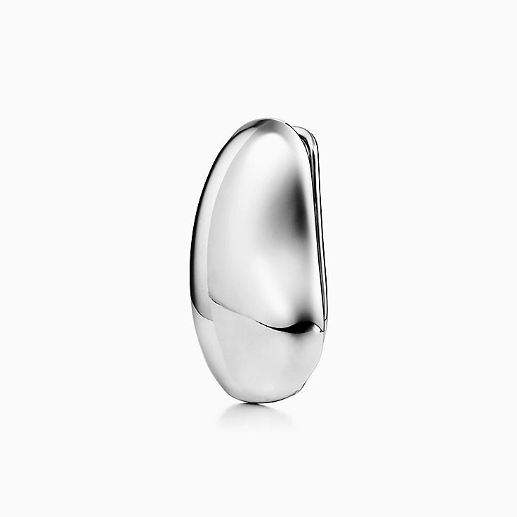 Elsa Peretti® Bean money clip in sterling silver. | Tiffany & Co.