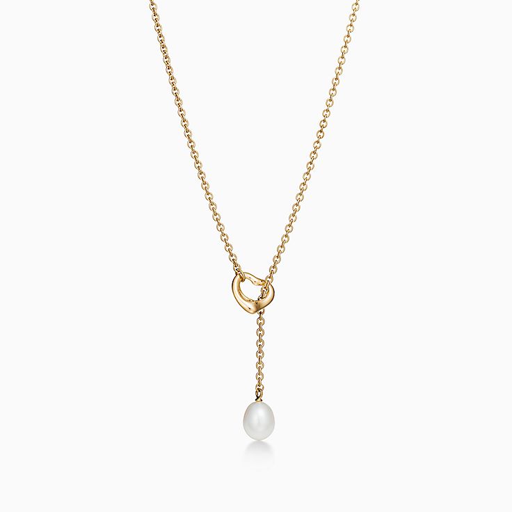 Collar Open Heart Lariat de Elsa Peretti® oro amarillo y perlas, 7,5-8 mm | Tiffany & Co.