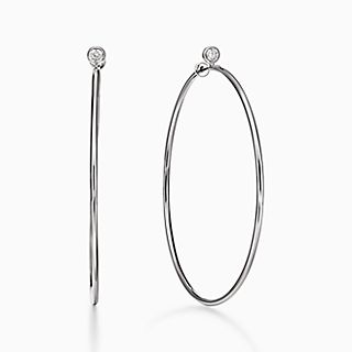 Elsa Peretti®:Diamond Hoop 耳環