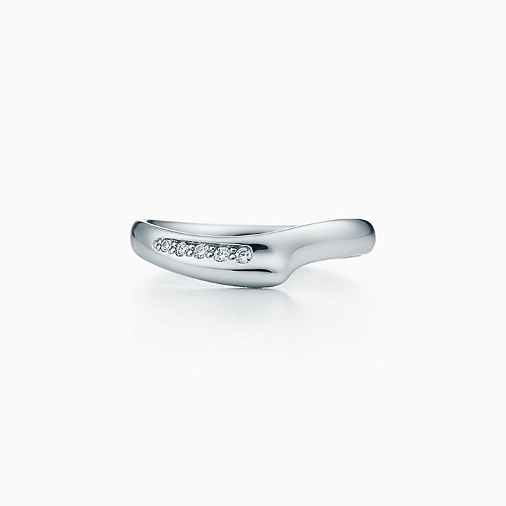 Elsa Peretti® Open Heart band ring in platinum with diamonds