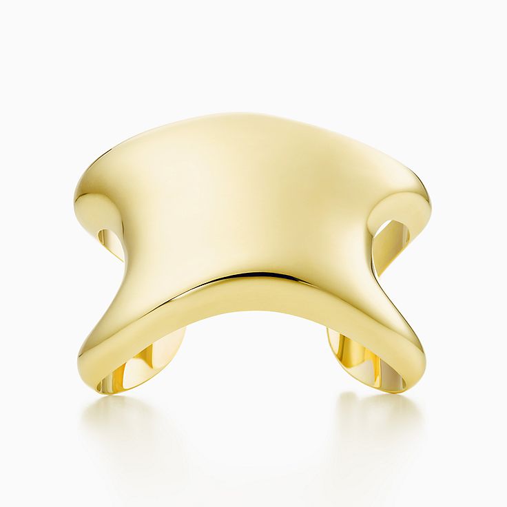 Elsa Peretti® open side cuff in 18k gold, medium. | Tiffany & Co. US