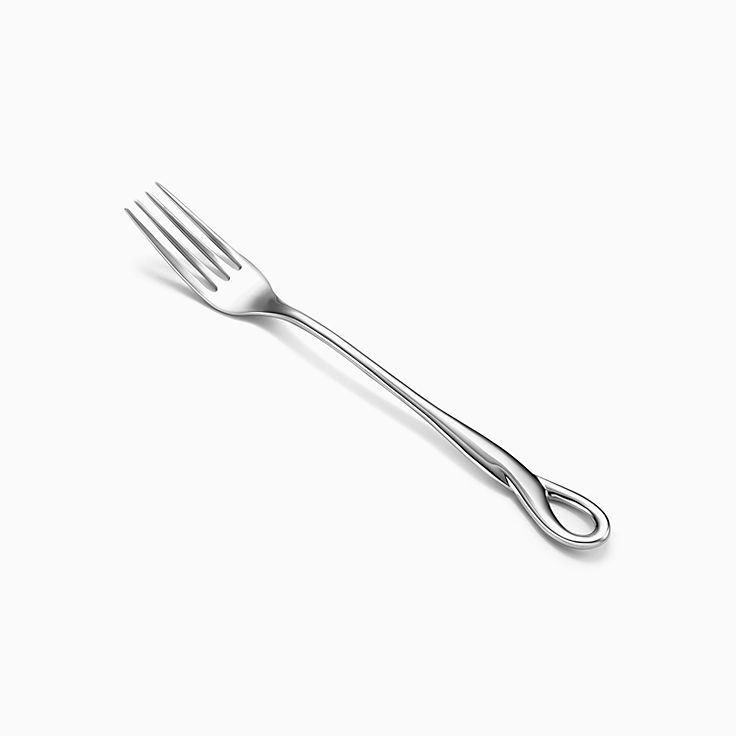 Elsa Peretti® Padova serving fork in sterling silver. | Tiffany