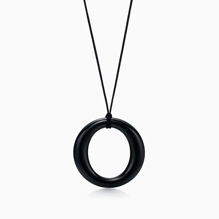 Elsa Peretti® Sevillana pendant in black lacquer over Japanese 