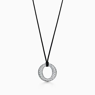 Elsa Peretti™:Sevillana Pendant