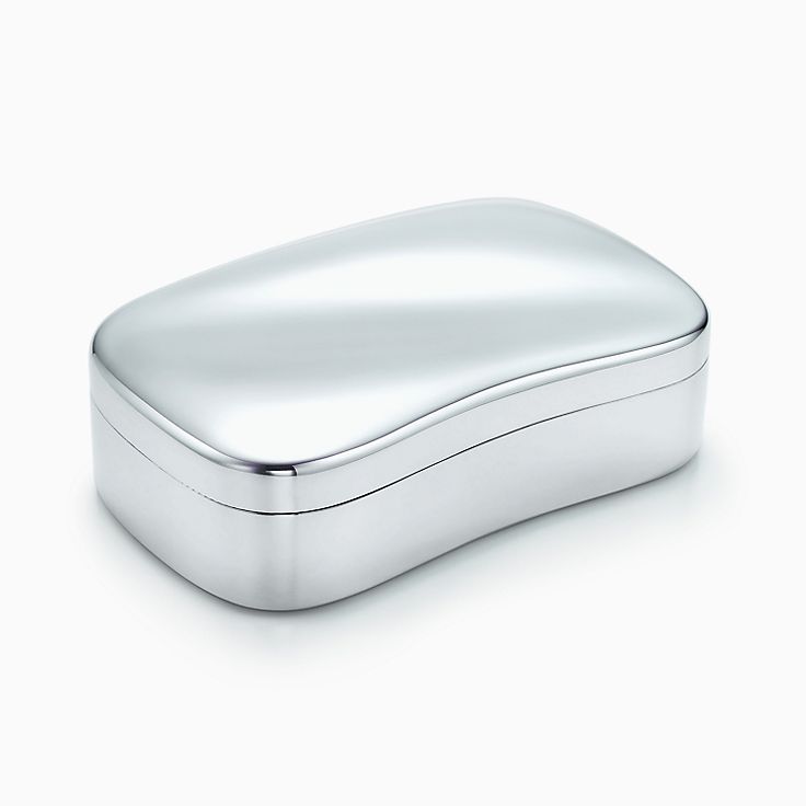 Elsa Peretti® Wave box, small. Sterling silver. | Tiffany & Co.