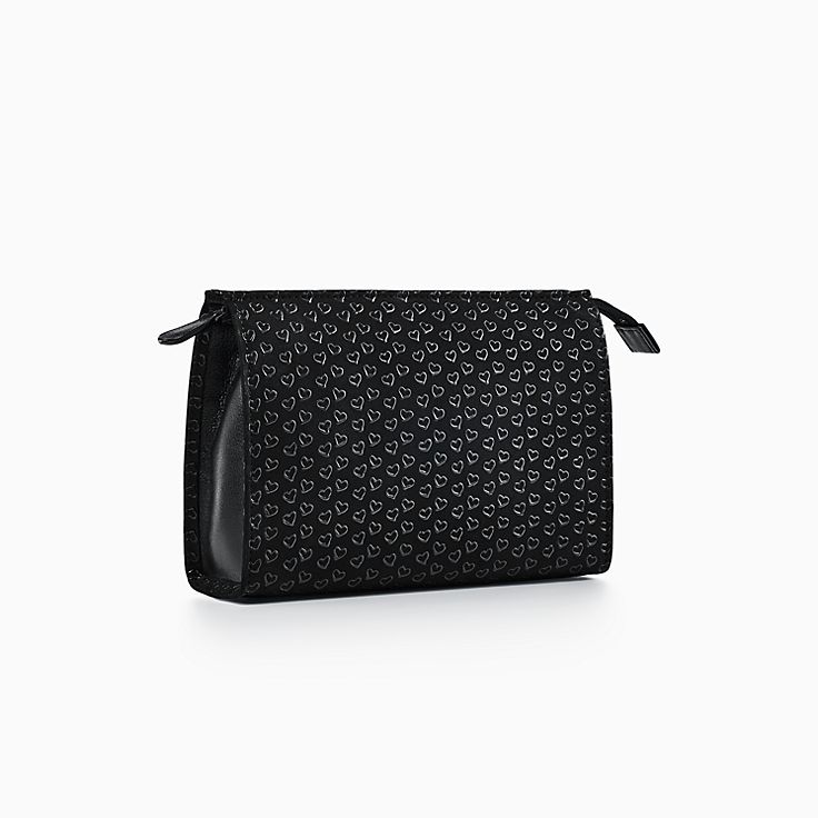 Elsa Peretti zip pouch in black leather with lacquered Open