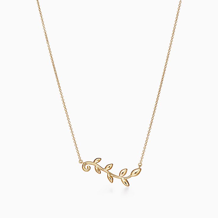人気♪ Tiffany(ティファニー) Olive Leaf Vine Pendant(送料込) Paloma Picasso® Olive Leaf vine pendant in 18k gold