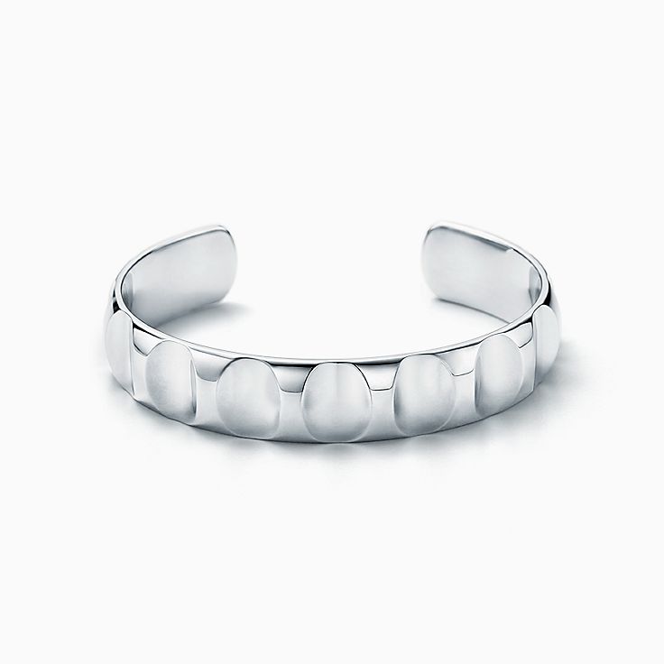 Men S Jewelry Accessories Tiffany Co Https Media Tiffany Is Image Ecombrowsem Palomas Groove Wide Cuff 36668423 980840 Sv 1 M Jpg Op Usm 00 6 Defaultimage