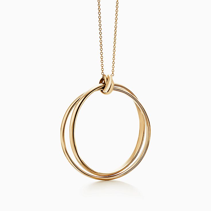 Melody circle pendant in 18k gold 