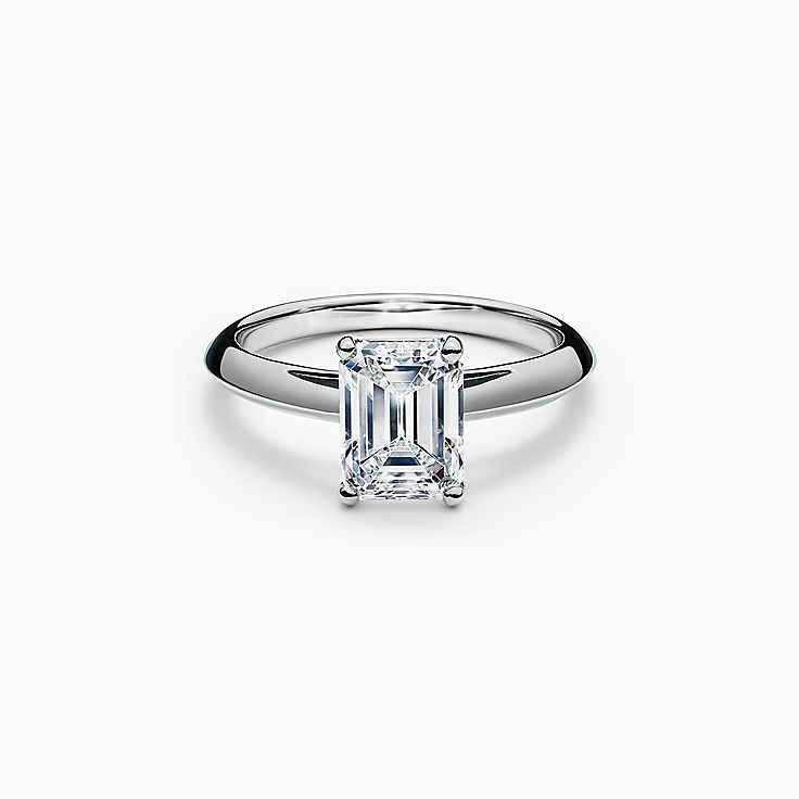 Emerald Cut Engagement Rings | Tiffany 