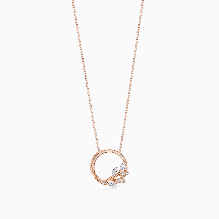 Tiffany Victoria®:Diamond Vine Circle Pendant in 18k Rose Gold