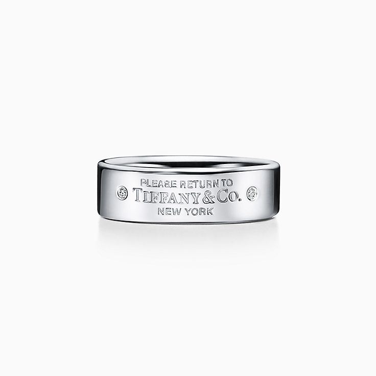 número Lanzamiento Querer Anillo estrecho Return to Tiffany™ en plata de ley con diamantes, 6 mm de  ancho. | Tiffany & Co.