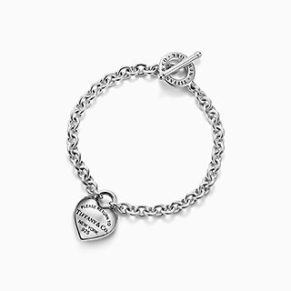 Return to Tiffany™:Brazalete con cierre de pasador Full Heart