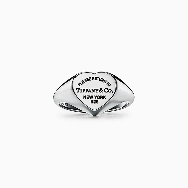 Return to Tiffany™ Heart Signet Ring in Silver, Small| Tiffany &