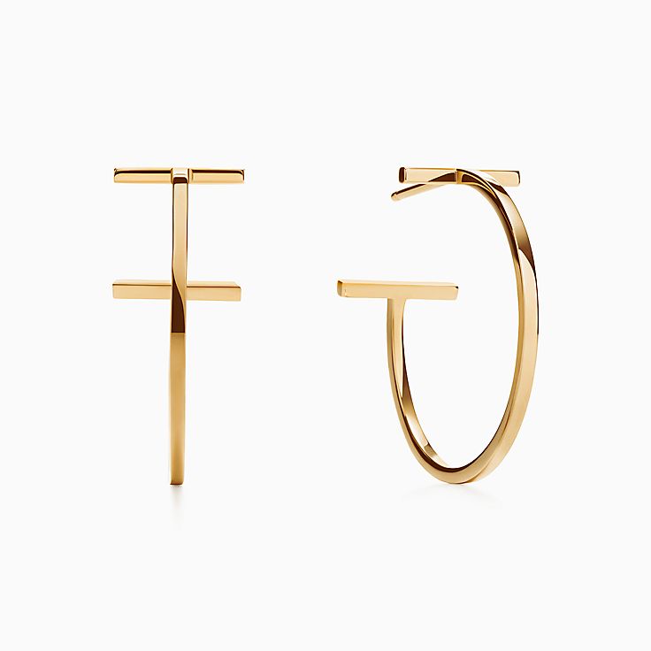ティファニー T フープ ピアス（ミディアム）18K ゴールド | Tiffany & Co.
